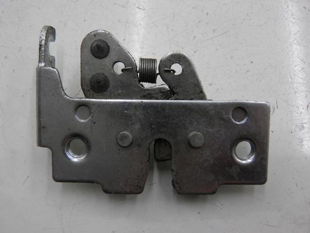 photo de UNDERSEAT STORAGE LOCK PIAGGIO XEVO 400 (2007) - Main view