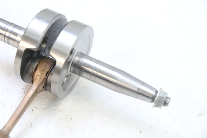 photo de CRANKSHAFT PEUGEOT KISBEE 2T 50 (2018 - 2022)