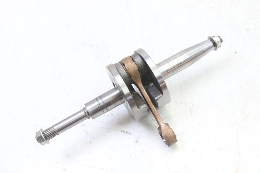 photo de CRANKSHAFT PEUGEOT KISBEE 2T 50 (2018 - 2022)