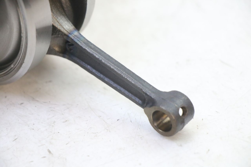 photo de CRANKSHAFT PEUGEOT KISBEE 4T 50 (2018 - 2022)