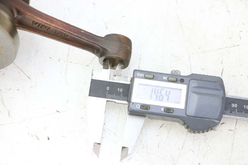 photo de CRANKSHAFT PEUGEOT SATELIS 125 (2013 - 2018)