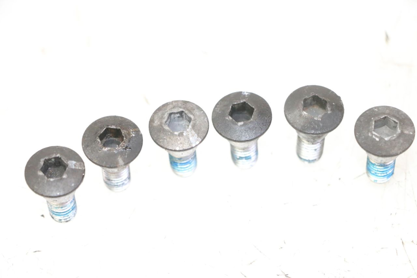 photo de BRAKE DISC BOLT SUZUKI BURGMAN 125 (2007 - 2014)