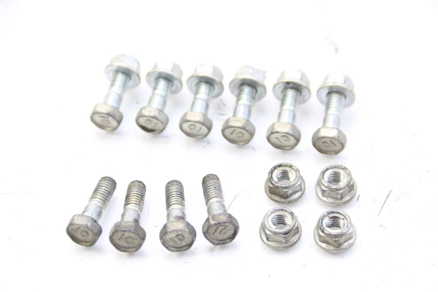 photo de BRAKE DISC BOLT HONDA CRF 250 (2010 - 2013)