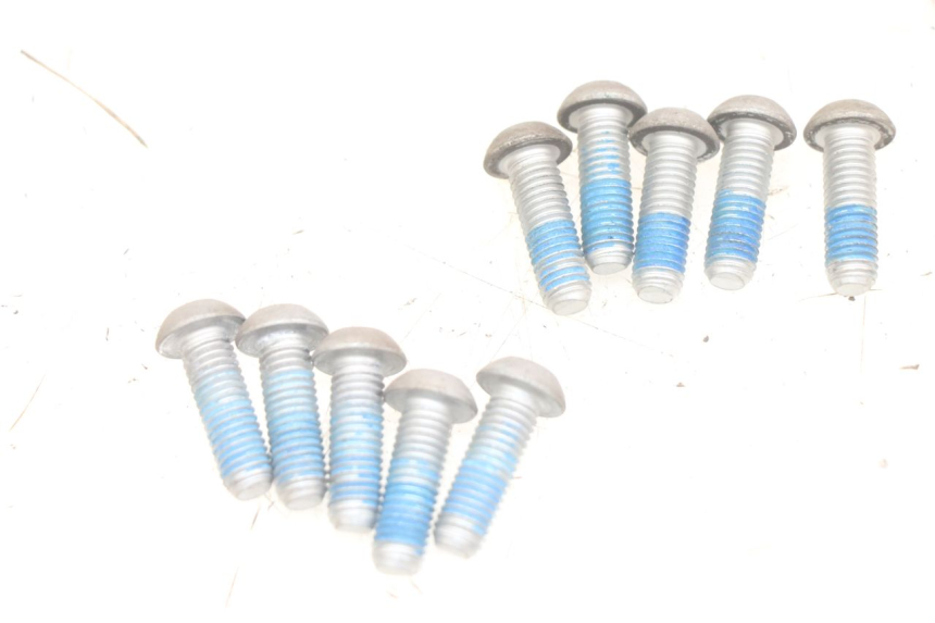 photo de BRAKE DISC BOLT PIAGGIO MEDLEY 125 (2016 - 2023)