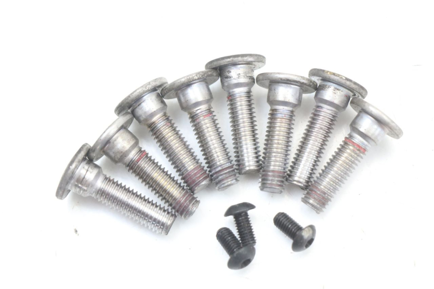 photo de BRAKE DISC BOLT KAWASAKI NINJA 400 (2018 - 2023)