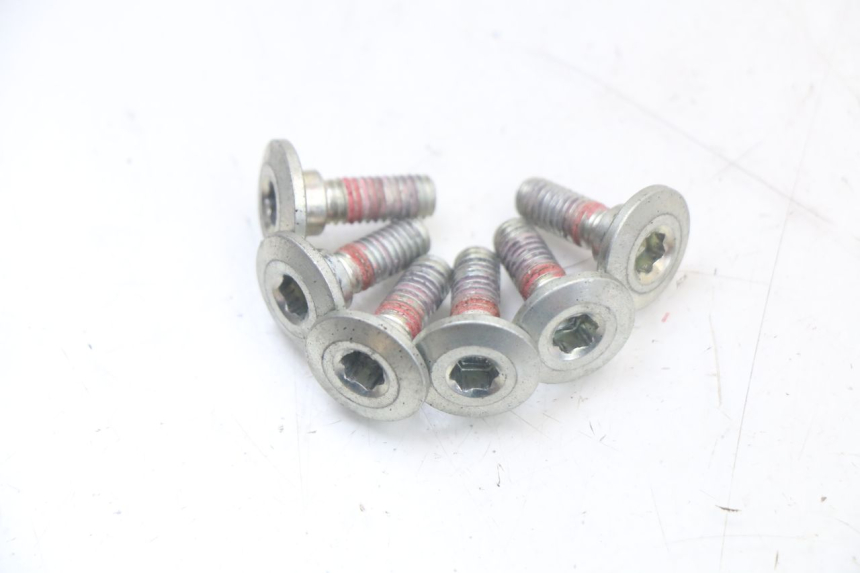 photo de BRAKE DISC BOLT ROYAL ENFIELD CONTINENTAL GT 650 (2019 - 2024)