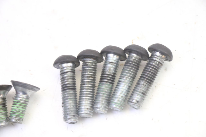 photo de BRAKE DISC BOLT PEUGEOT SATELIS 125 (2013 - 2018)