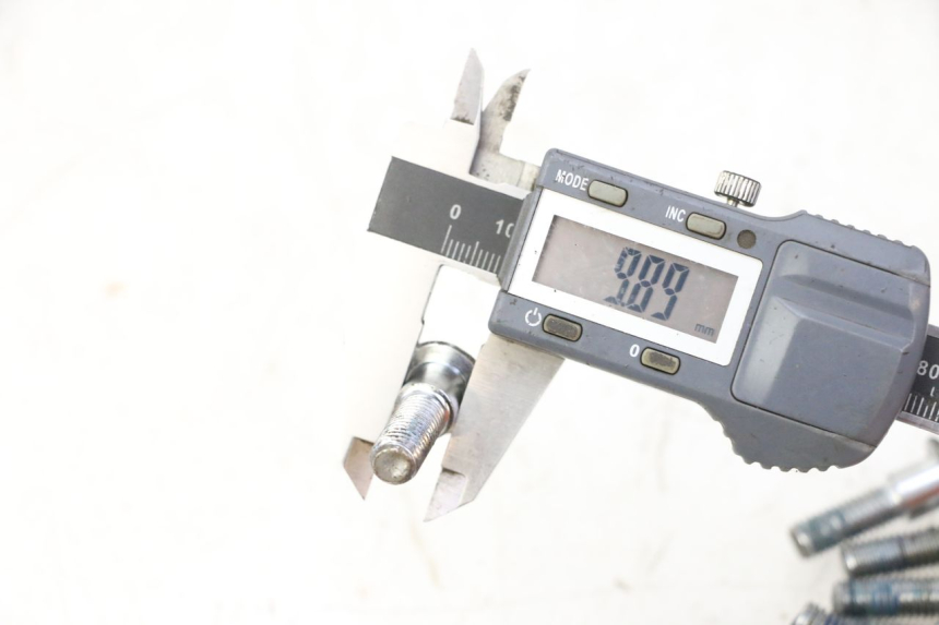 photo de BRAKE DISC BOLT TRIUMPH SPRINT 900 (1995 - 1998)