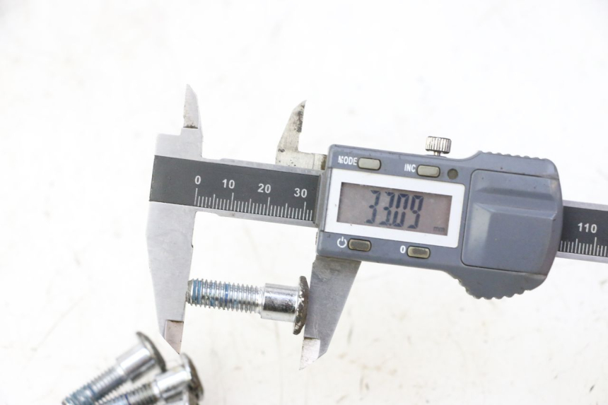 photo de BRAKE DISC BOLT TRIUMPH SPRINT 900 (1995 - 1998)