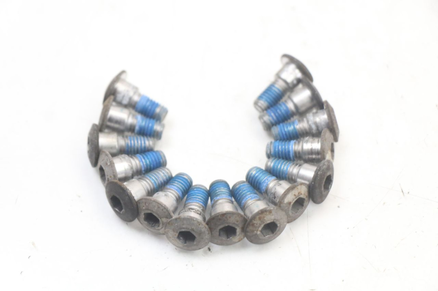 photo de BRAKE DISC BOLT SUZUKI GSR 750 (2011 - 2017)