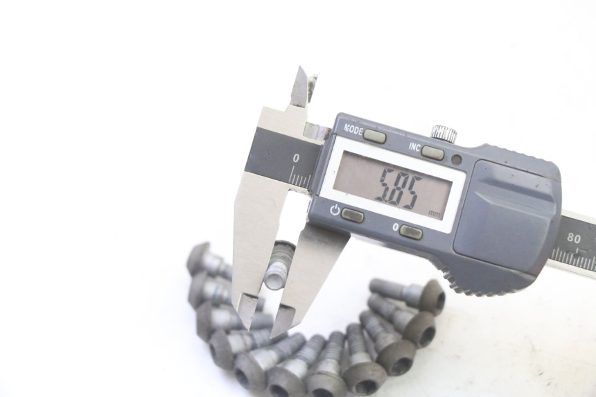 photo de BRAKE DISC BOLT YAMAHA TDM ABS 900 (2002 - 2014)