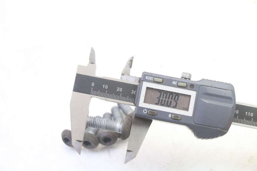 photo de BRAKE DISC BOLT YAMAHA TDM ABS 900 (2002 - 2014)