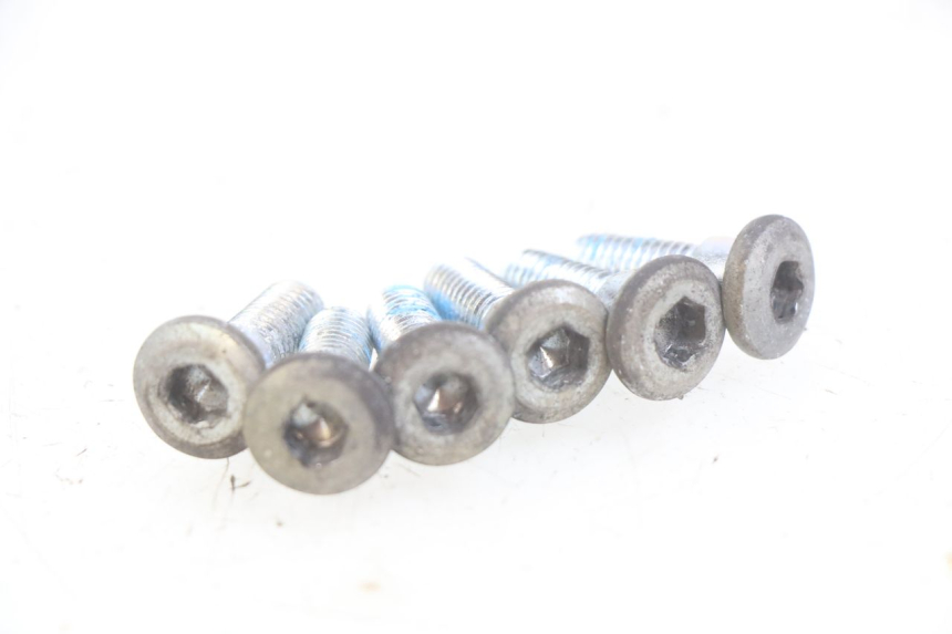 photo de BRAKE DISC BOLT DAELIM VJ ROADWIN FI 125 (2008 - 2017)
