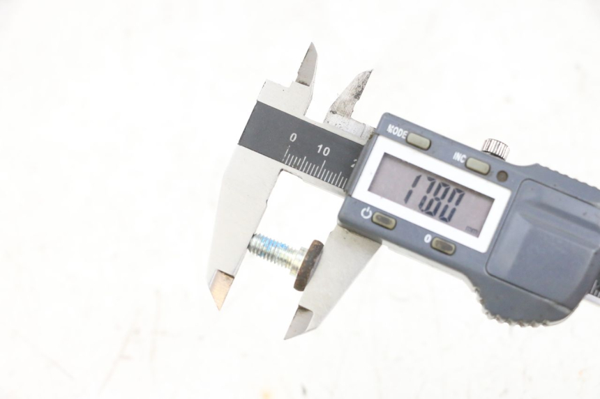 photo de BRAKE DISC BOLT YAMAHA X-MAX XMAX 125 (2010 - 2013) - Alternative perspective