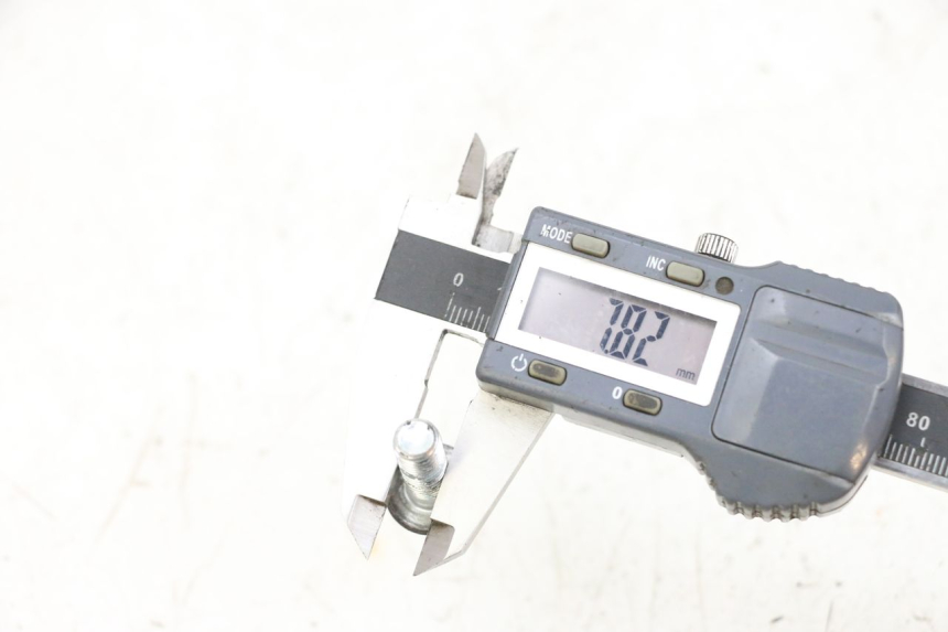 photo de BRAKE DISC BOLT YAMAHA X-MAX XMAX 125 (2010 - 2013) - Technical close-up