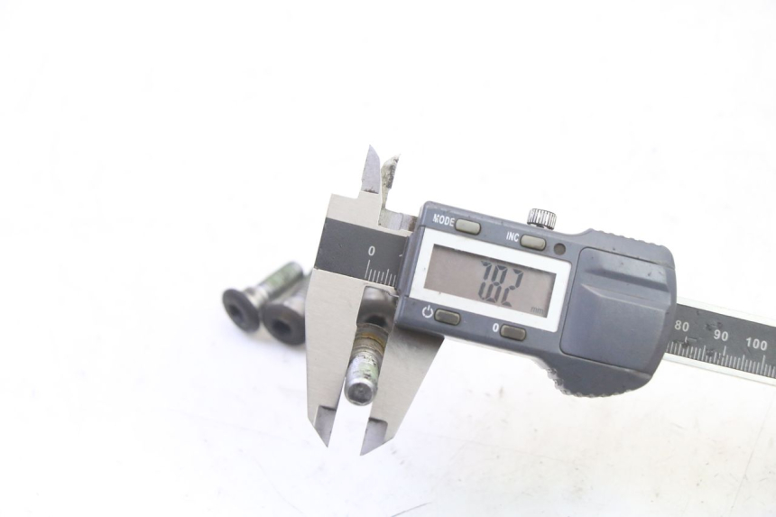 photo de BRAKE DISC BOLT HONDA X8R 50 (1998 - 2003)