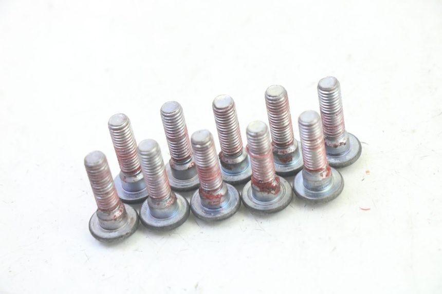 photo de BRAKE DISC BOLT KAWASAKI ZR 7 750 (1999 - 2001) - Zoom on usage condition